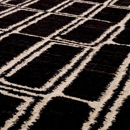 Geometric Patterned Wool Carpet 6'5" x 10' Vava | Cabothousefurniture.com