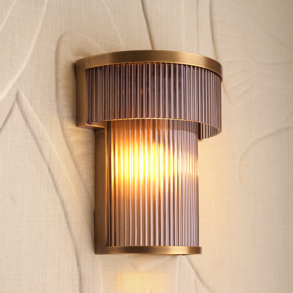 Ribbed Glass Wall Lamp Andromeda | Cabotfurniture.com