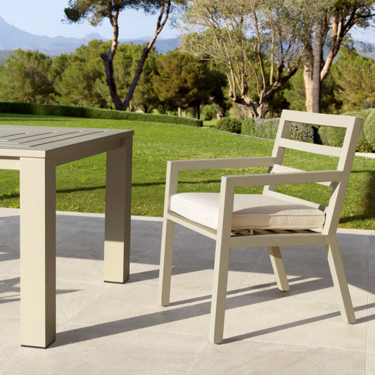 Delta Outdoor Dining Chair