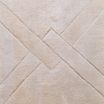 Plush Silver Sand Carpet La Belle | Cabothousefurniture.com