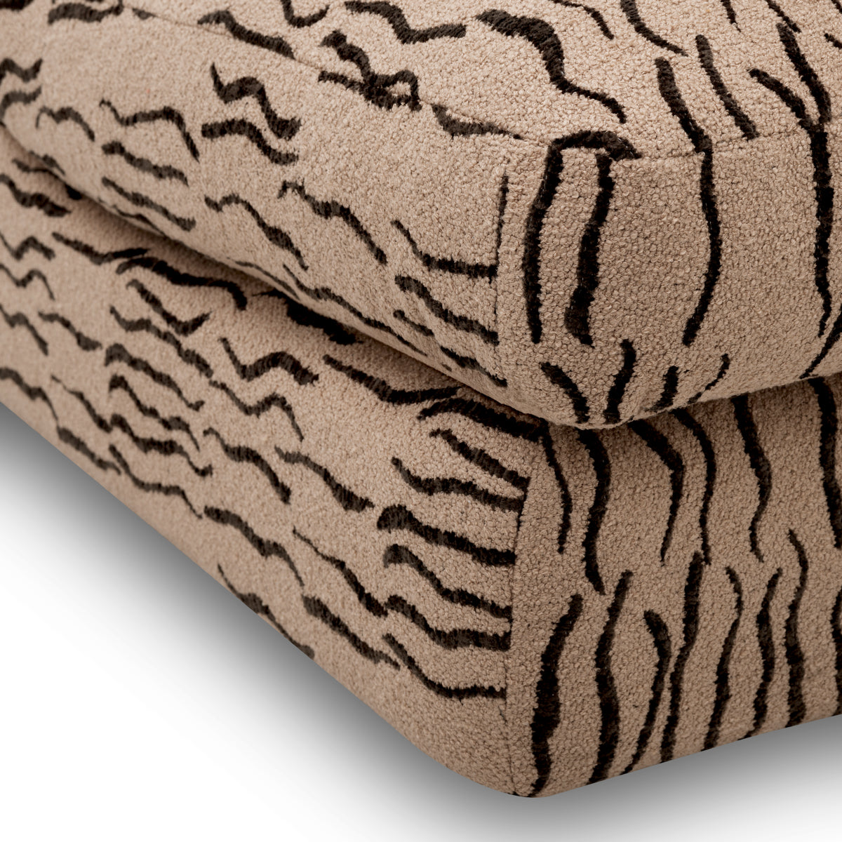 Fully Upholstered Chair Alden | Cabotfurniture.com